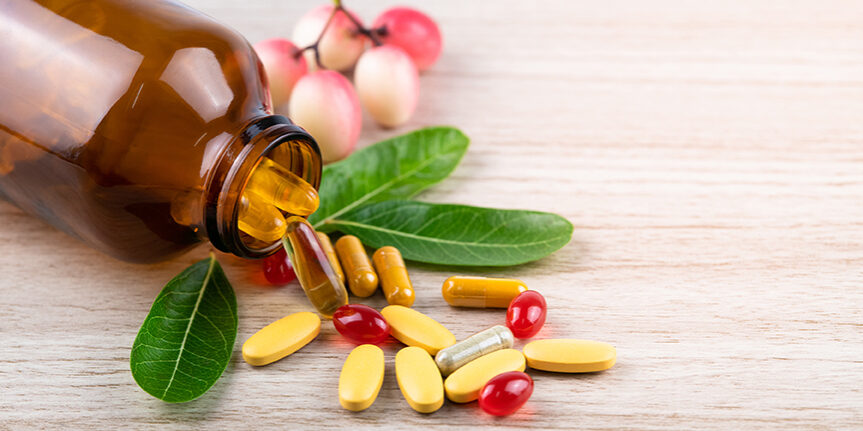 alternative-medicine-vitamin-supplements-from-natural-herbs_864x576