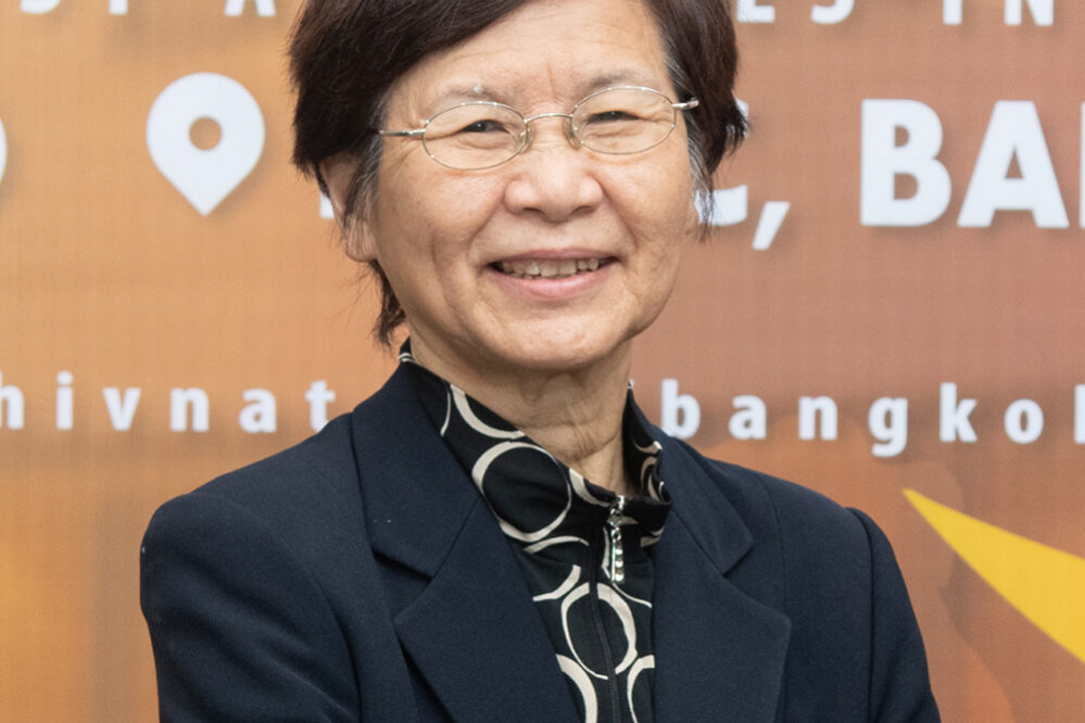 Chureeratana-Bowonwatanuwong_1000x1000