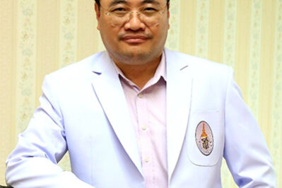 วรพจน์-ตันติศิริวัฒน์_400x400